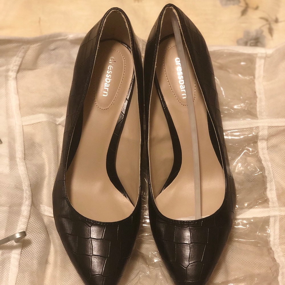New Dress Barn Black dress shoes